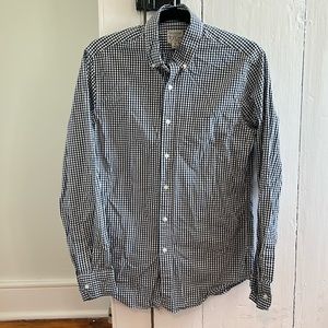 Jcrew men’s small dress shirts. Some are slim fit and some are stretch fit.